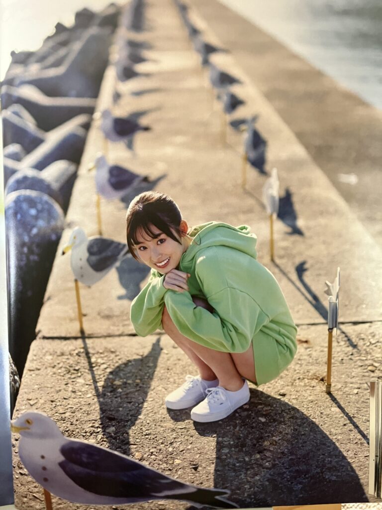 井本彩花ファースト写真集「アオハル。」