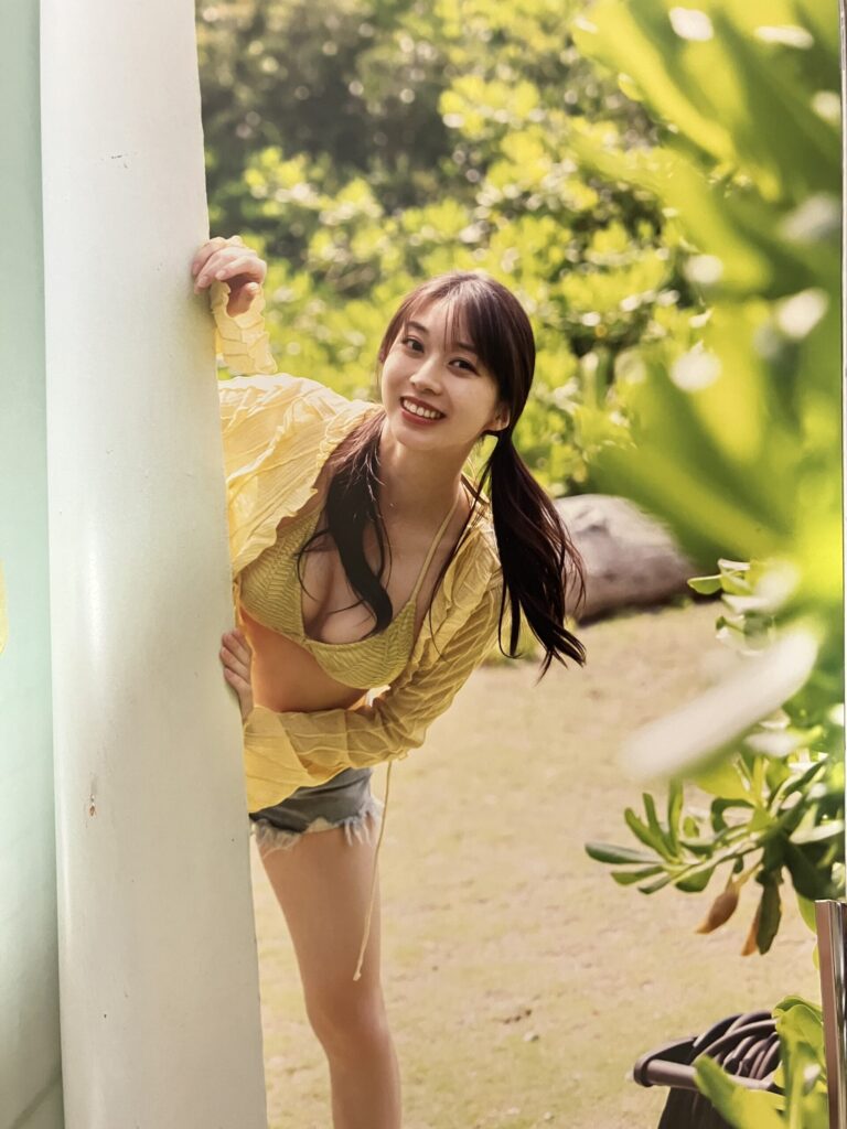 牧野真莉愛写真集「モーニング娘。牧野真莉愛」